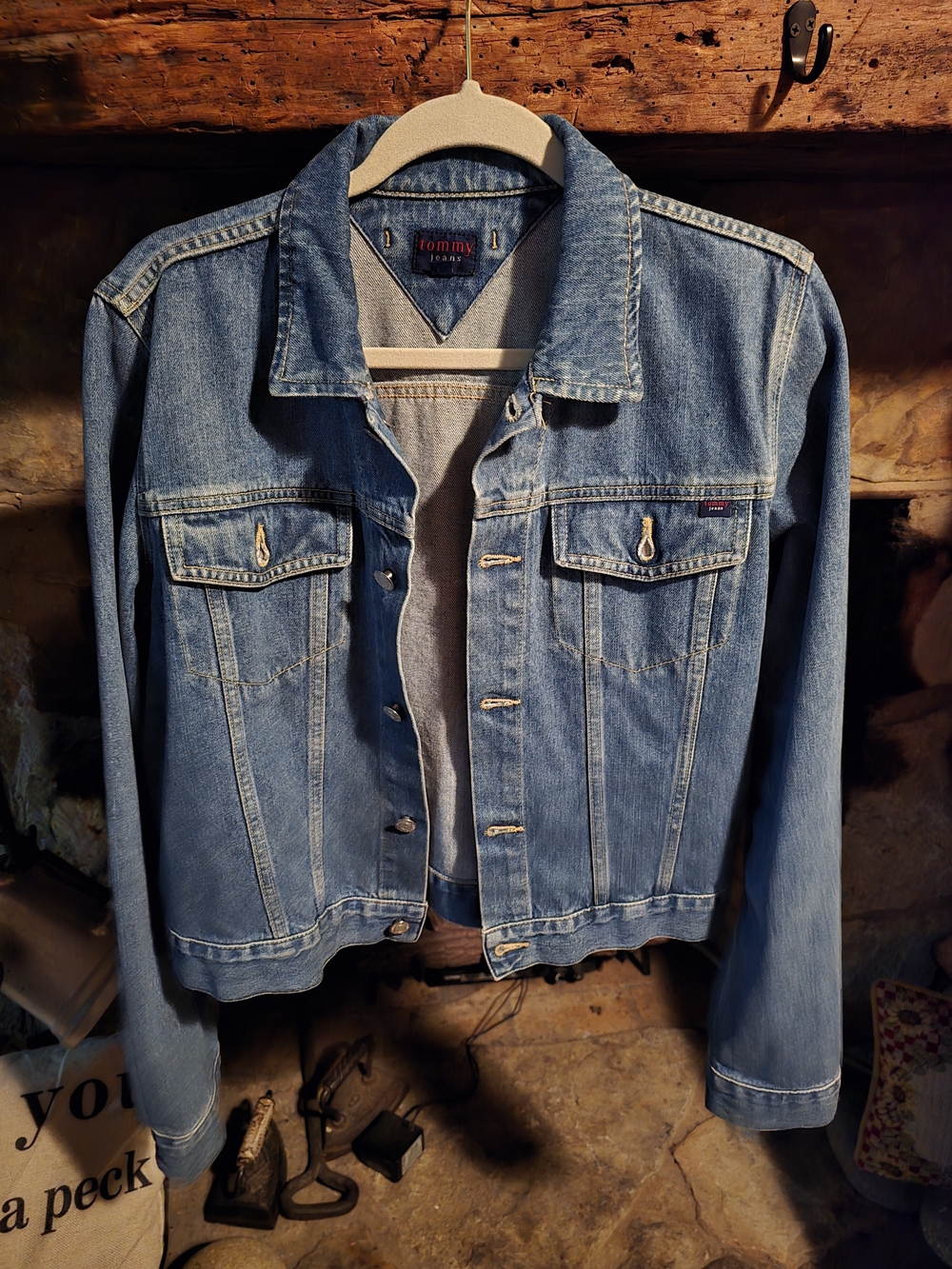Vintage Tommy Jeans Ginny Cropped Denim Trucker Jacket Size L Medium Wash